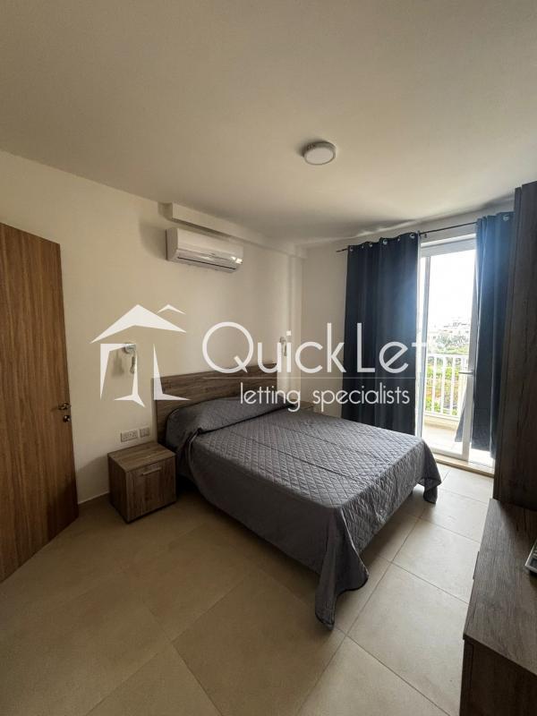 Rooms in Swieqi - REF 89388 — QuickLets