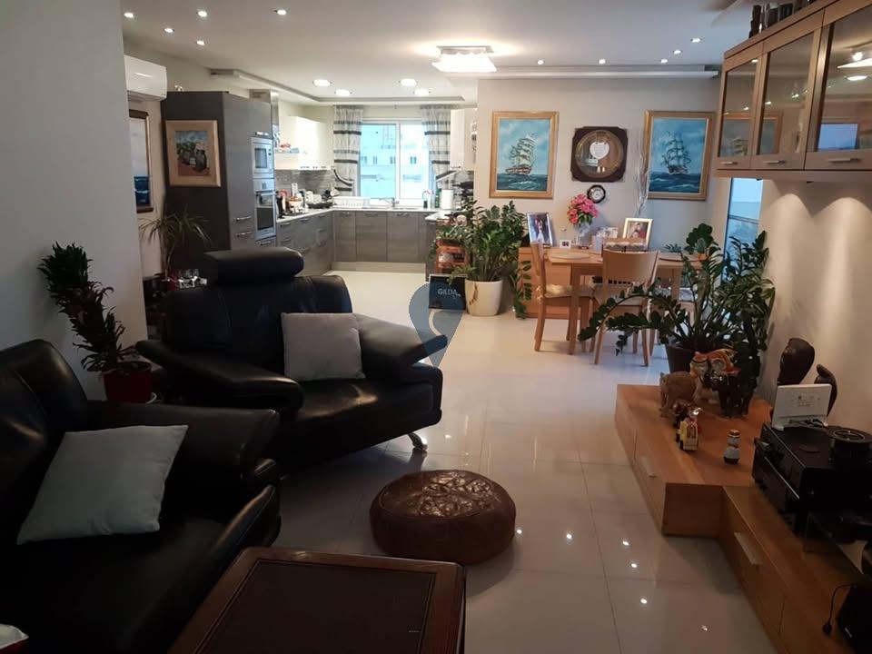 Penthouses in Mosta - REF 85795 — Zanzi Homes