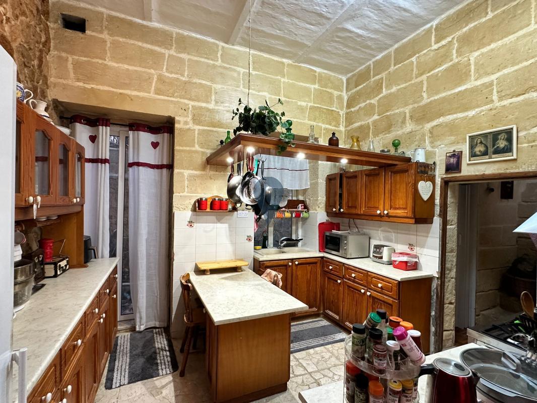 Townhouses in Sliema - REF 86048 — Zanzi Homes