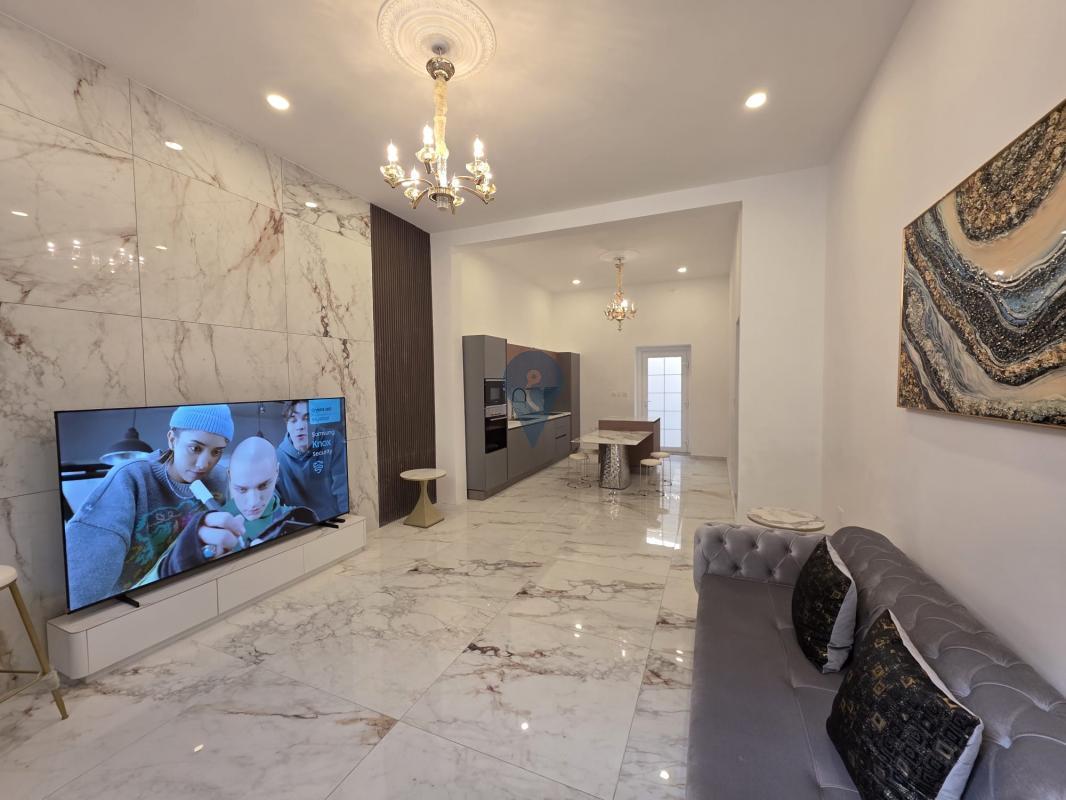 Townhouses in Sliema - REF 85881 — Zanzi Homes
