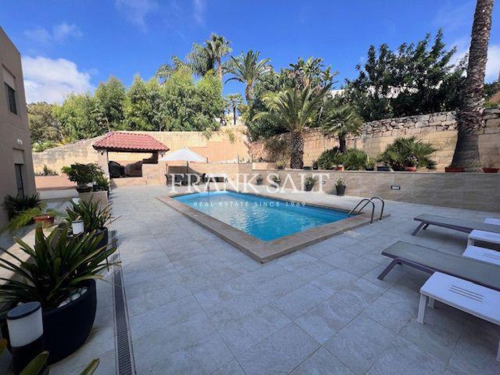 Madliena, Detached Villa — Frank Salt Real Estate