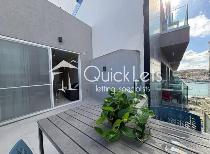 Penthouses in Sliema - REF 84331 — QuickLets