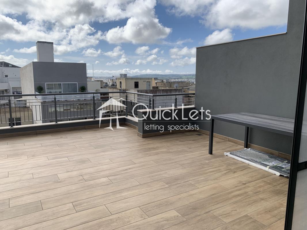 Penthouses in Naxxar - REF 84404 — QuickLets