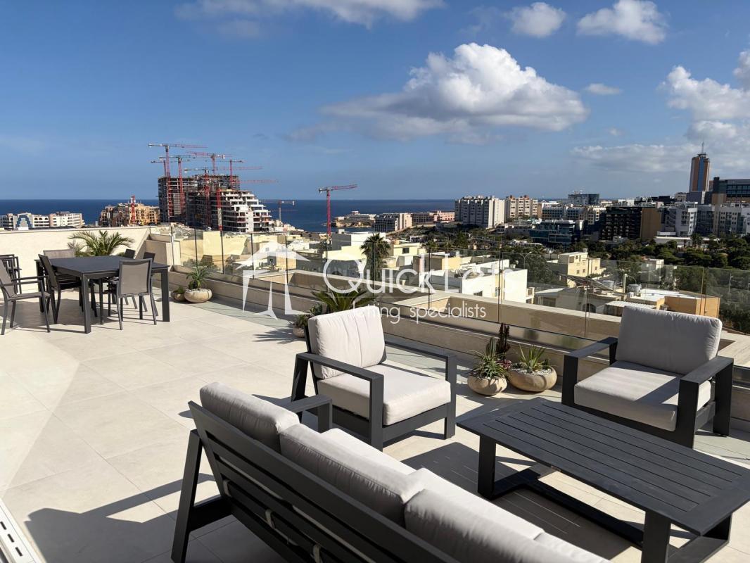 Duplex Penthouse in Pembroke - REF 89267 — QuickLets