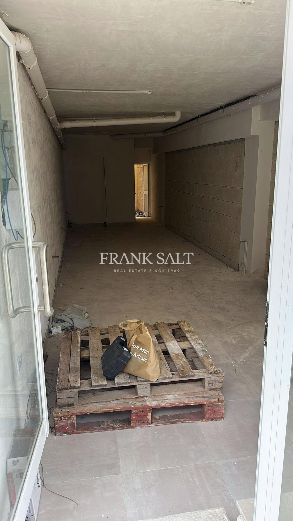 Qawra, General Shop — Frank Salt Real Estate