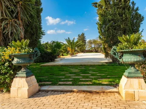 3 bed Villa in Zurrieq — Malta Sotheby's International Realty