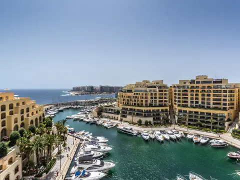 3 bed Penthouse in Portomaso, St Julian's — Malta Sotheby's International Realty