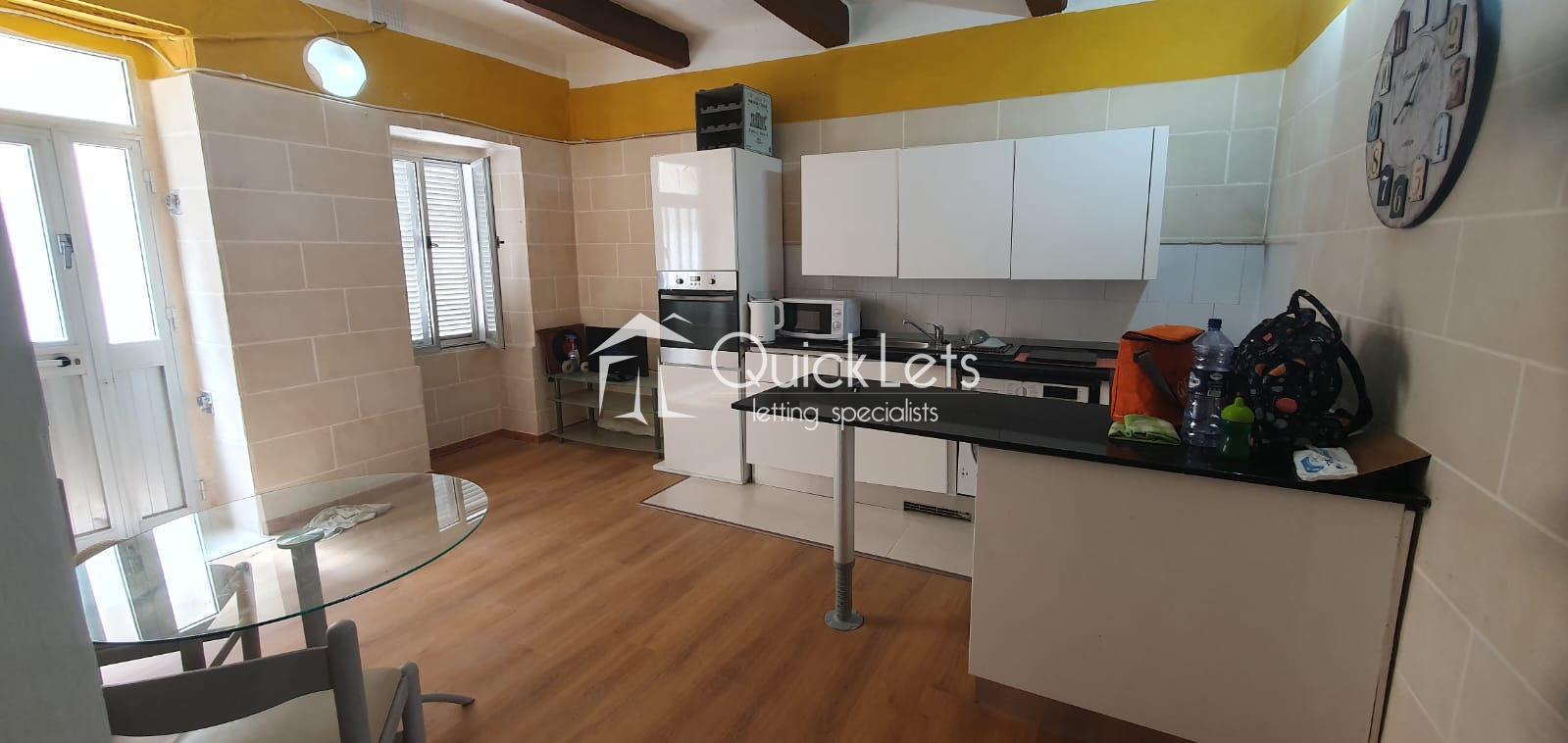 Maisonettes in Sliema - REF 79663 — QuickLets