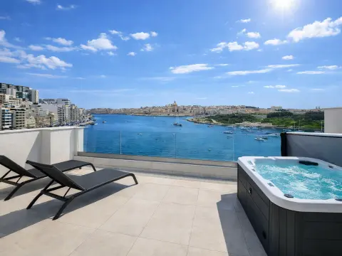 1 bed Penthouse in Sliema — Malta Sotheby's International Realty