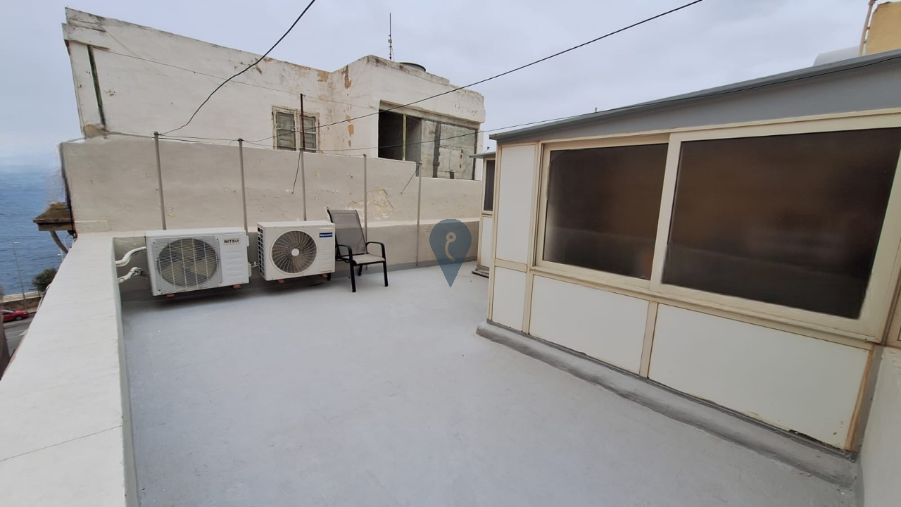 Townhouses in Valletta - REF 84366 — Zanzi Homes