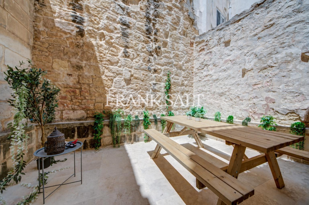 Sliema, Townhouse — Frank Salt Real Estate