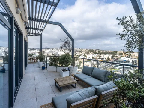 3 bed Penthouse in Pendergardens, St Julian's — Malta Sotheby's International Realty