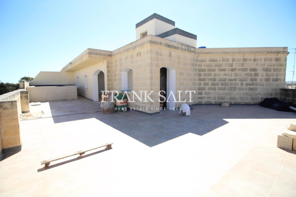 Siggiewi, Penthouse — Frank Salt Real Estate