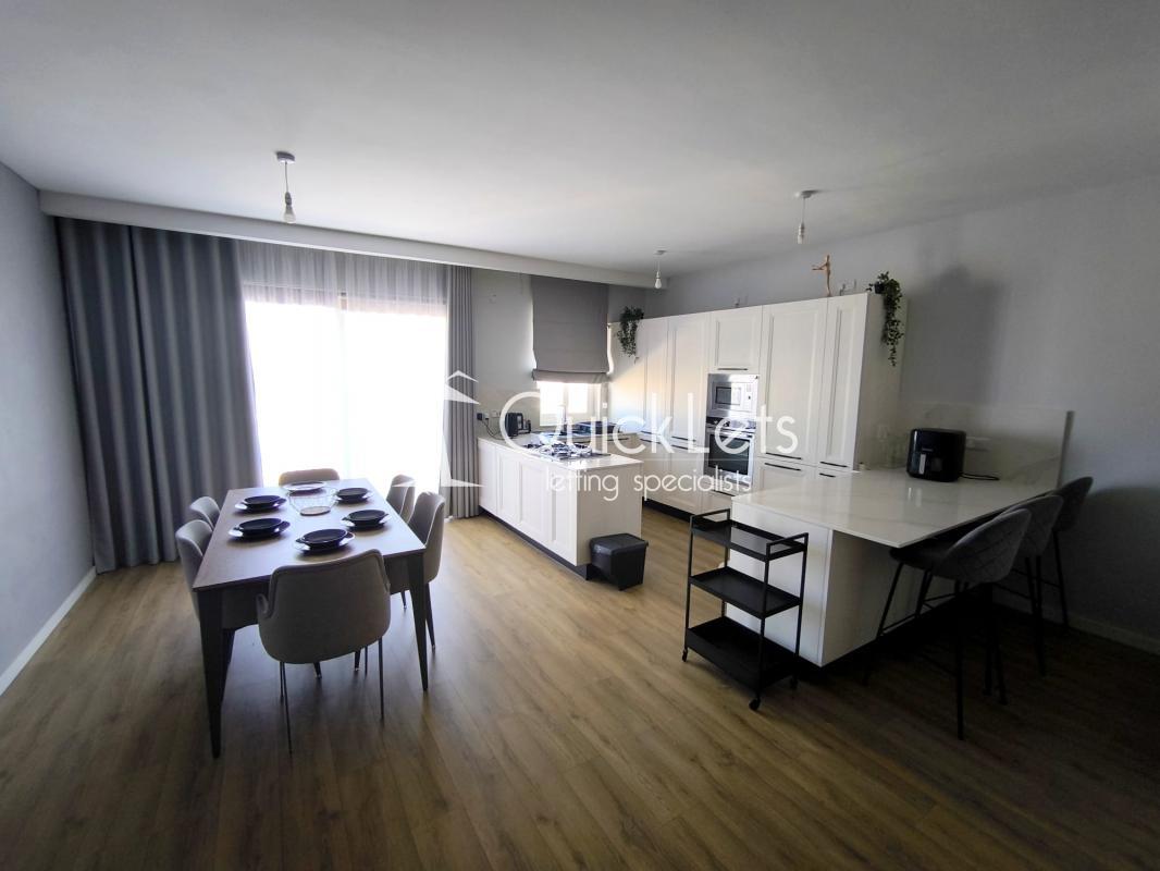 Duplex Penthouse in Dingli - REF 90100 — QuickLets