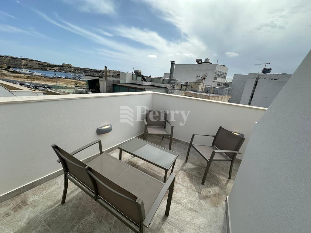 Gzira Penthouse — Perry Estate Agents