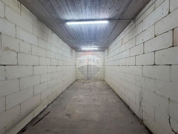 Garage (Residential) — RE/MAX Malta