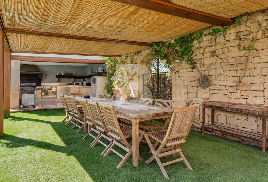 4 bed Houses of Character for Sale in Madliena — Belair Property