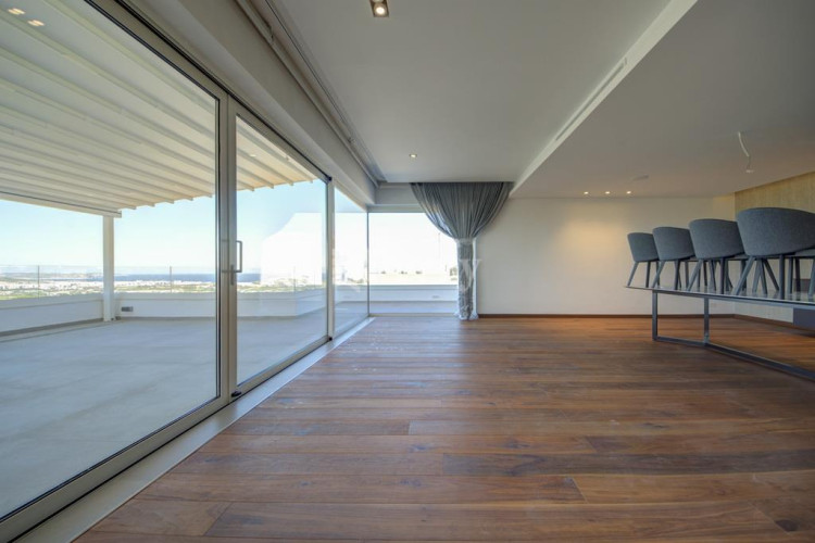 4 Bedroom Penthouse To Rent in Gharghur — Perry Ltd
