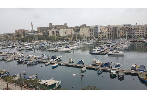 Penthouse — RE/MAX Malta