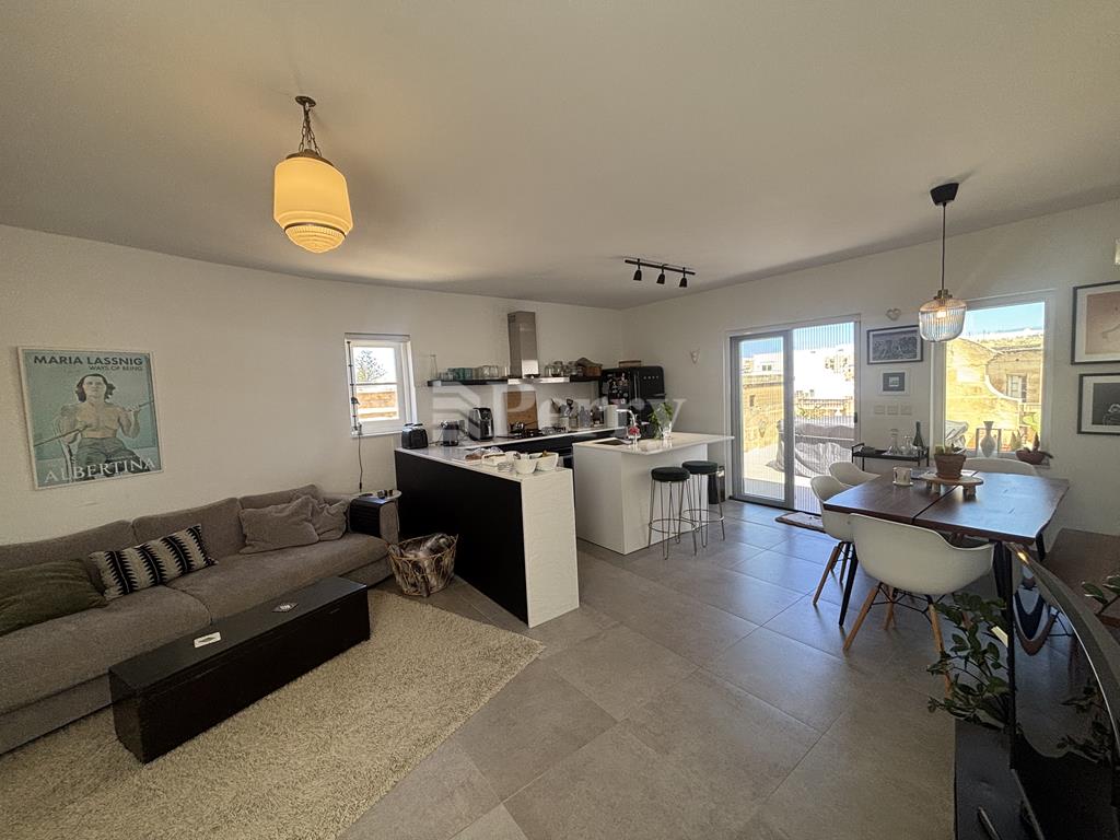 Qormi House of Character — Perry Estate Agents