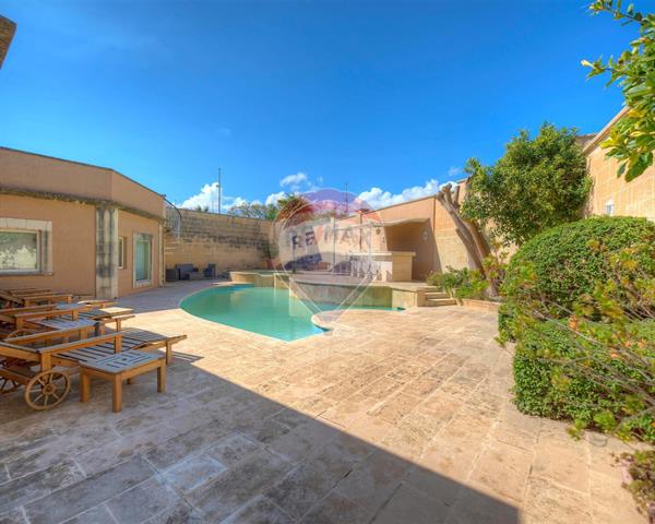 Villa Semi-detached — RE/MAX Malta