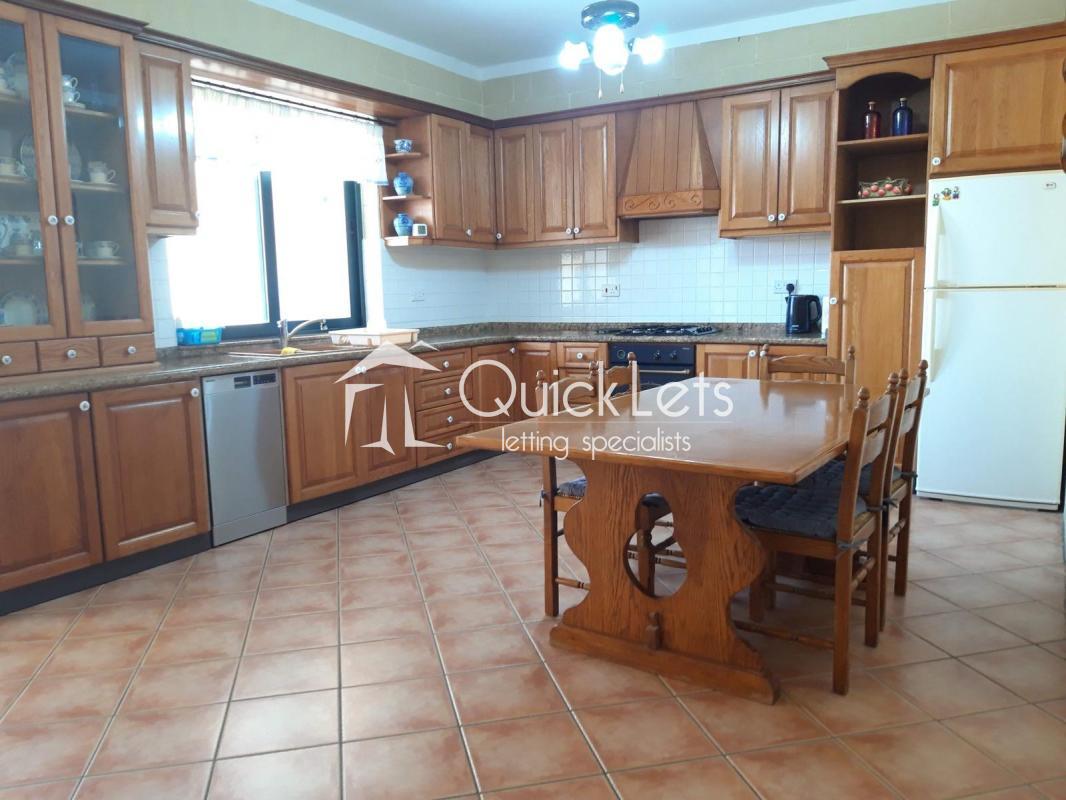 Apartments in Gozo - Rabat (Victoria) - REF 84757 — QuickLets