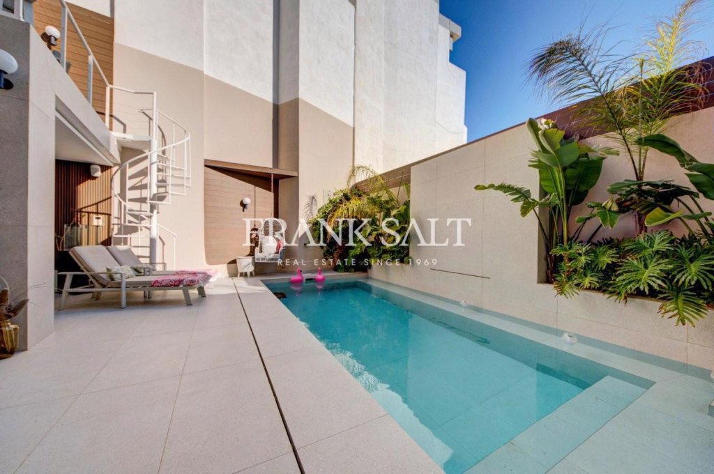 Qrendi, House of Character — Frank Salt Real Estate