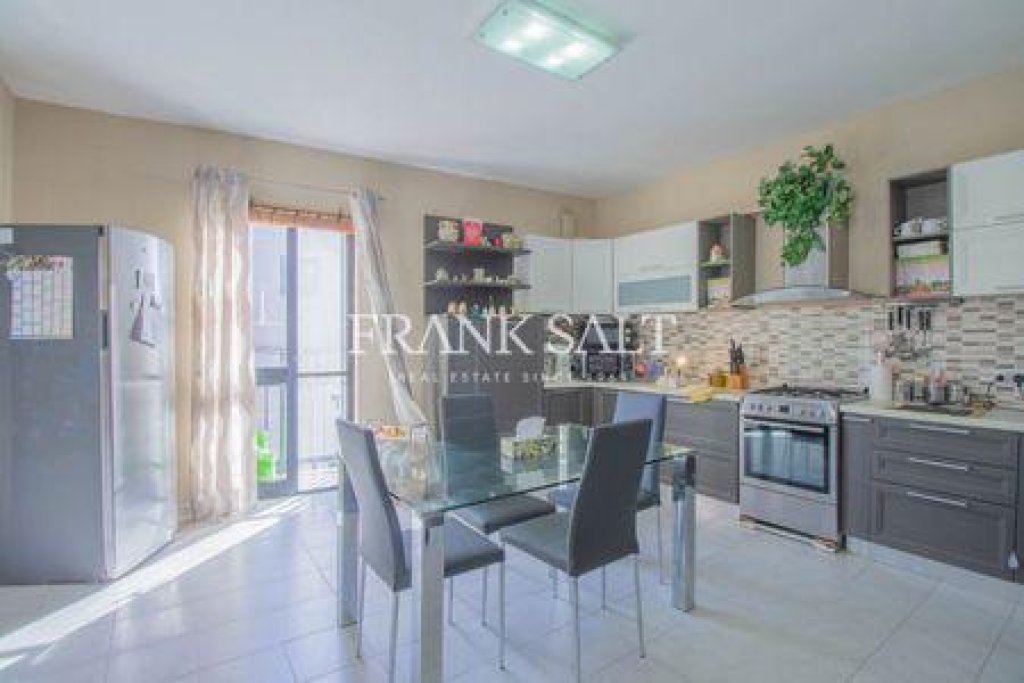 Fgura, Apartment — Frank Salt Real Estate