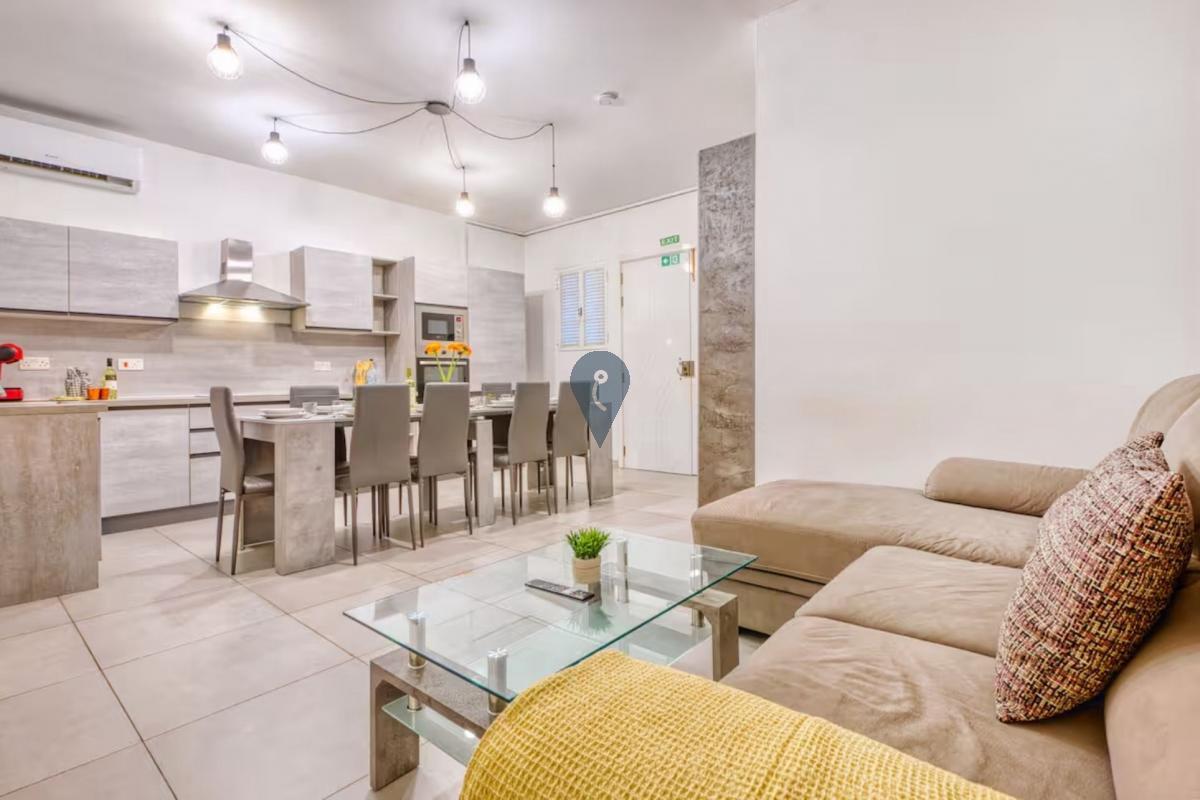 Apartment in Sliema - REF 83650 — Zanzi Homes
