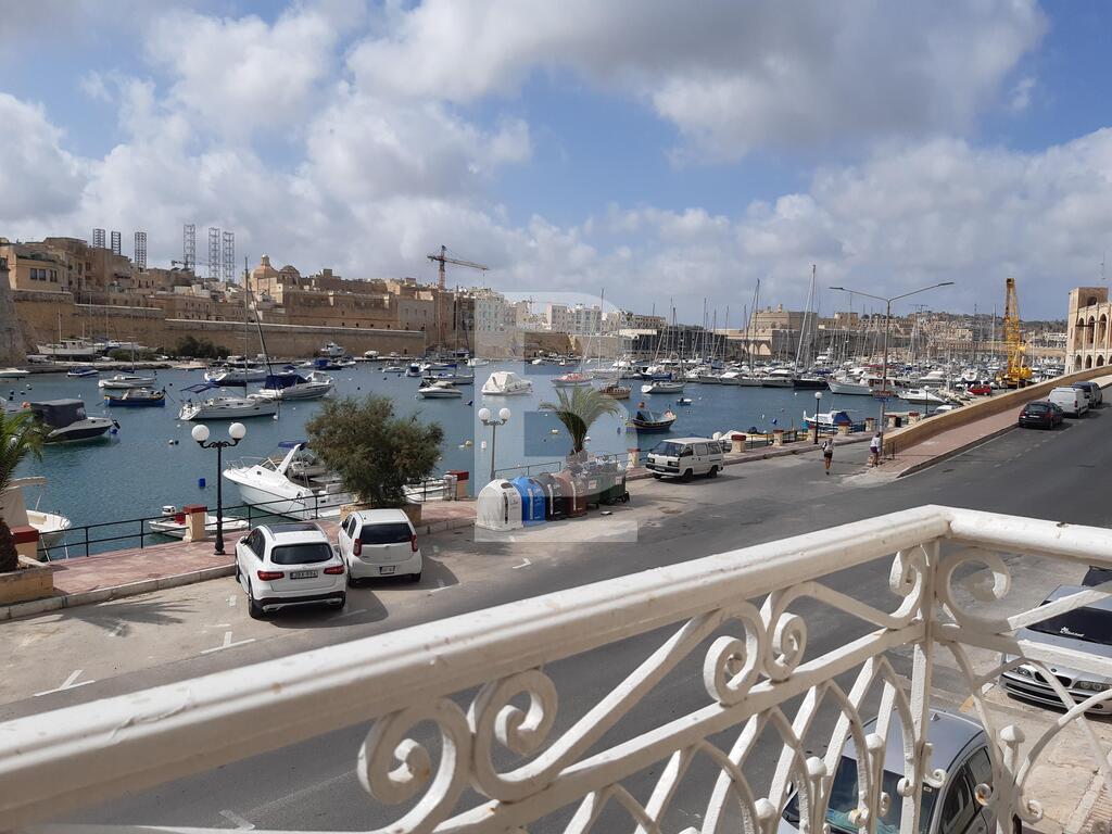 2 bed Maisonette for rent in Kalkara — Belair Property