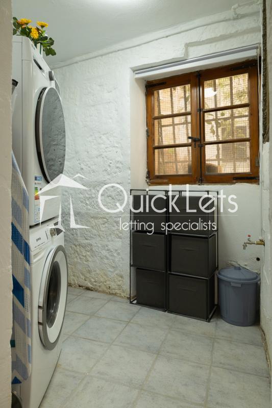 Rooms in Naxxar - REF 89343 — QuickLets