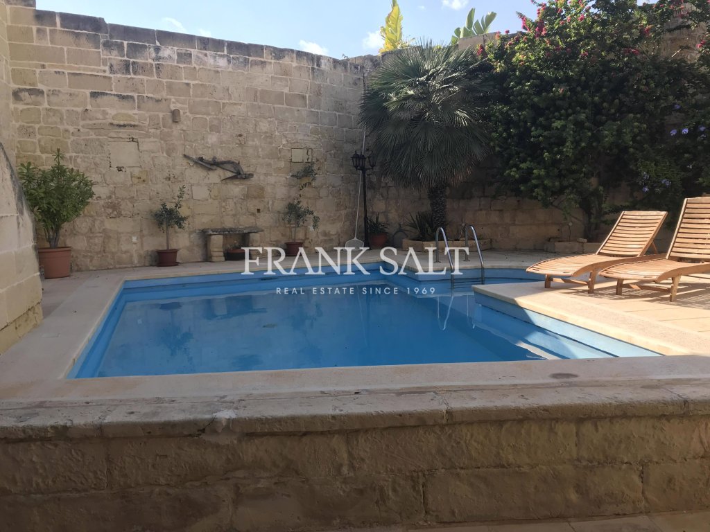Attard, House of Character — Frank Salt Real Estate