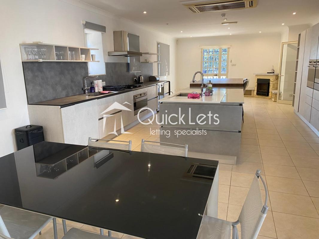 Bungalows in San Pawl Tat-Targa - REF 80136 — QuickLets