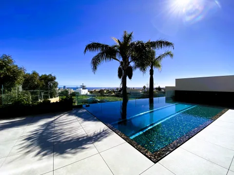 6 bed Selection in Best — Malta Sotheby's International Realty