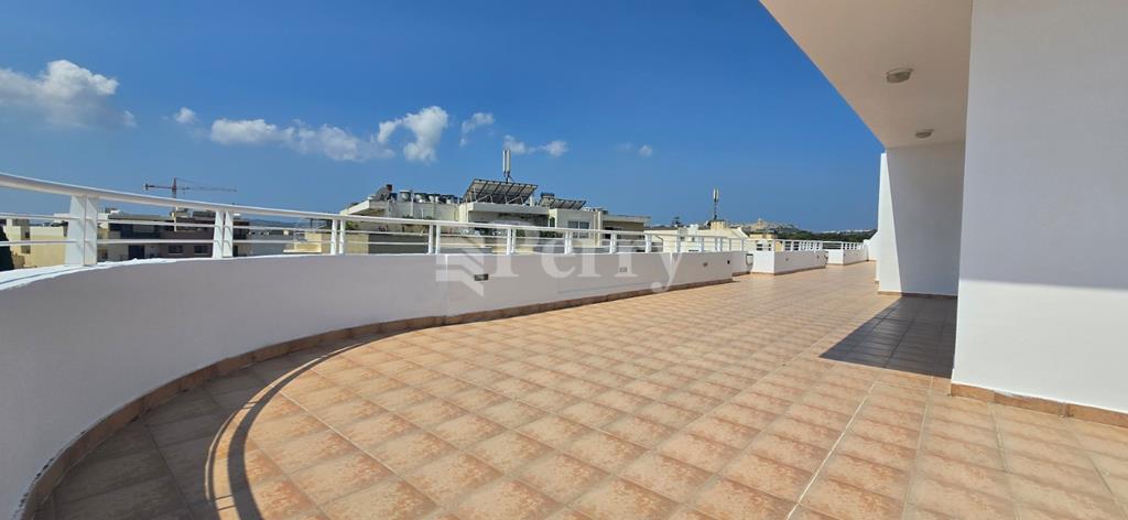 Attard Penthouse — Perry Estate Agents