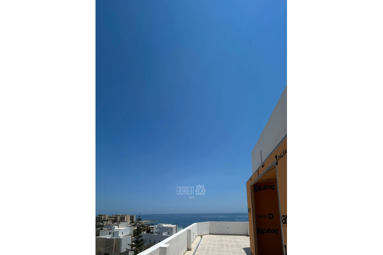 1 Bedroom Penthouse To Rent in Marsascala — Easy Rent - Valeriia Moroziuk