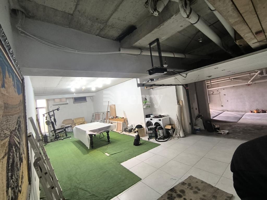 Birguma Garage — Perry Estate Agents