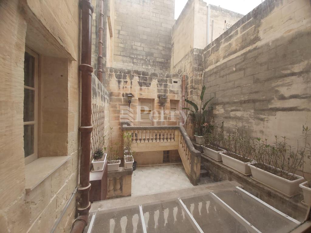 Birkirkara House of Character — Perry Estate Agents