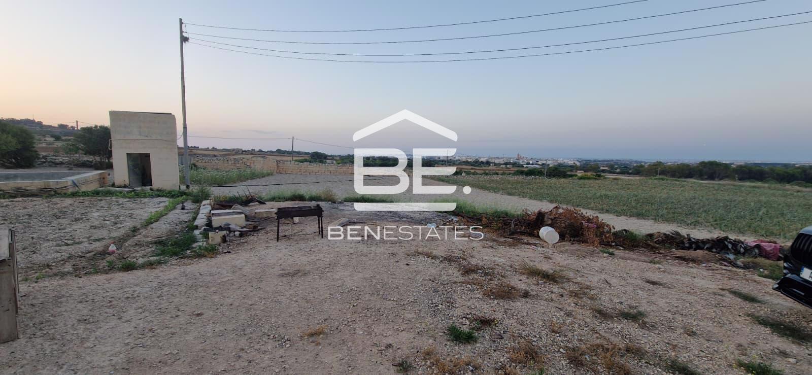 Field — Ben Estates