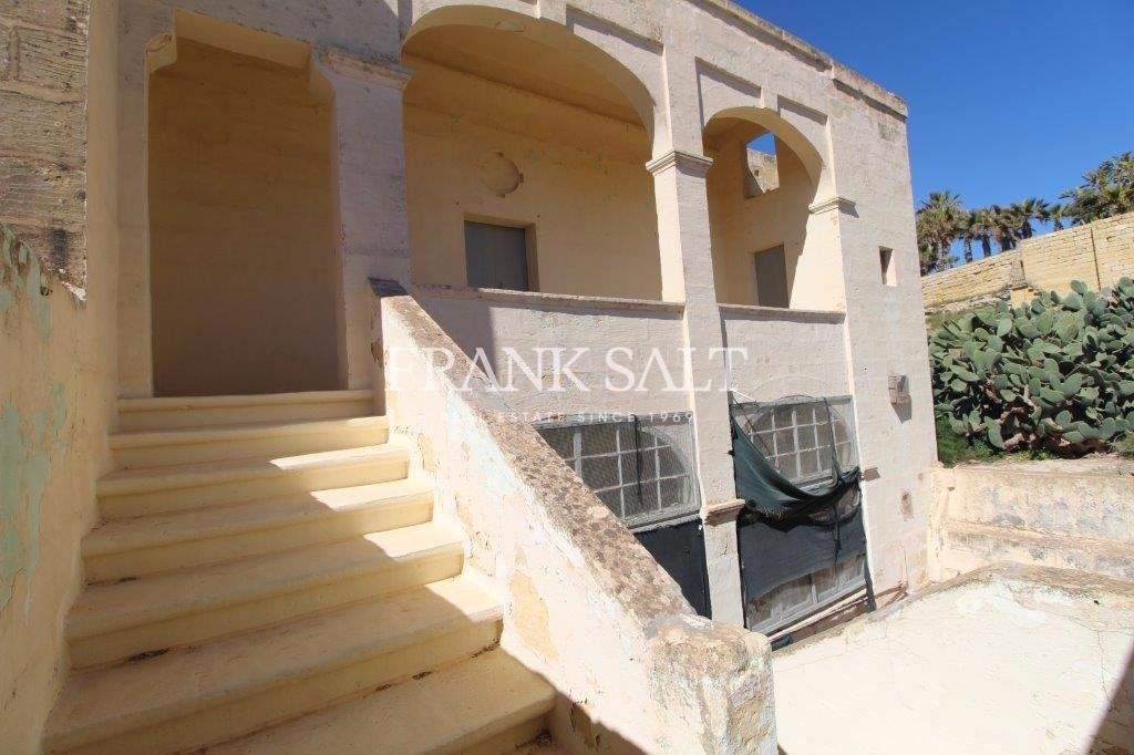 Ghasri, House of Character — Frank Salt Real Estate