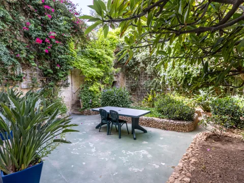 6 bed Town House in St Julian's — Malta Sotheby's International Realty