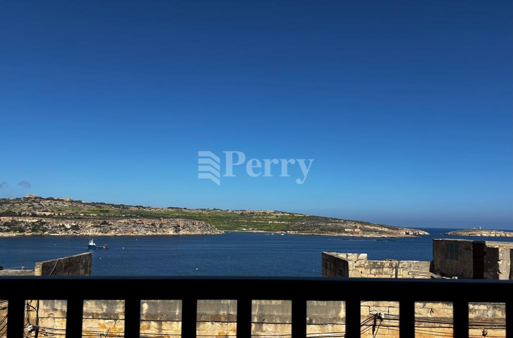 St Pauls Bay Apartment — Perry Estate Agents