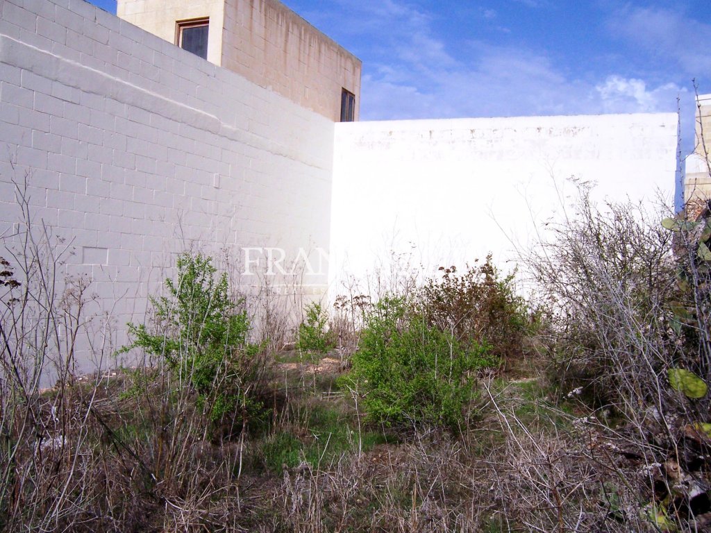 Qala, Plot (Residential) — Frank Salt Real Estate
