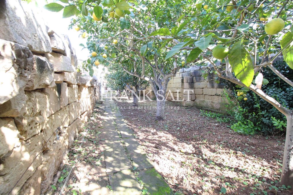 Qrendi, Townhouse — Frank Salt Real Estate