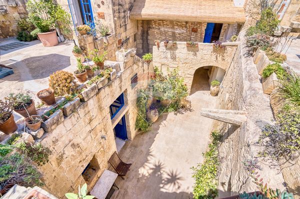 House of Character — RE/MAX Malta