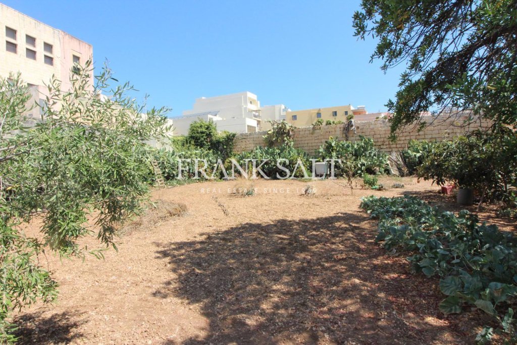 Birkirkara, House of Character — Frank Salt Real Estate
