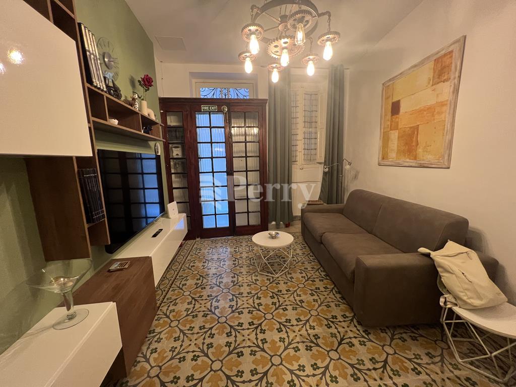 Cospicua (Bormla) Town House — Perry Estate Agents