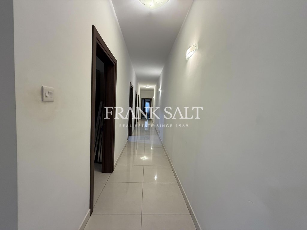 Fgura, Apartment — Frank Salt Real Estate