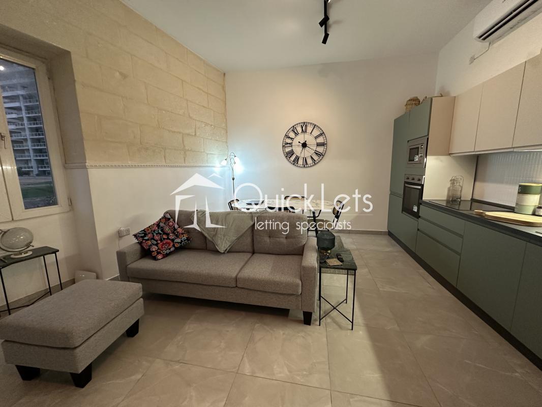 Apartments in Sliema - REF 86624 — QuickLets