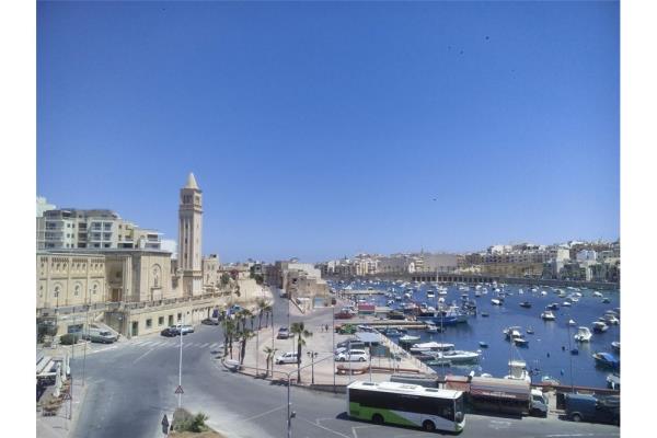 Townhouse — RE/MAX Malta
